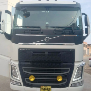 Remolcador Fh 480 año 2017 Precio S/. 188,000.00 Soles